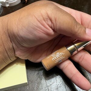 L'Oreal Tan Concealer for Flawless Coverage
